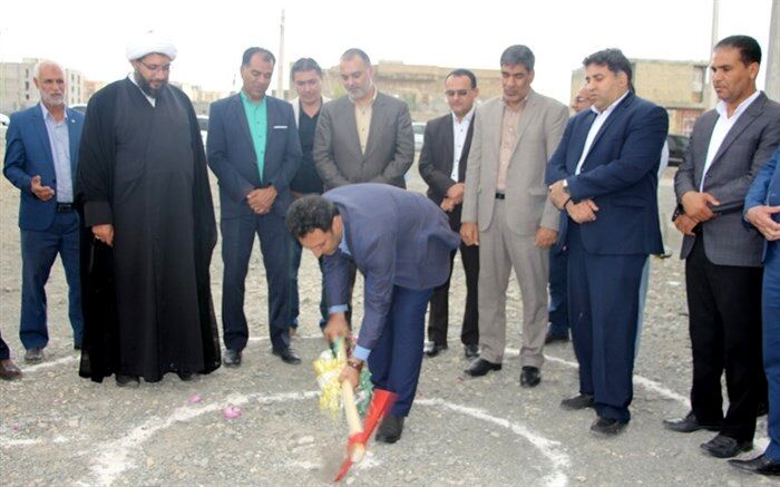 کلنگ زنی  آموزشگاه  12 کلاسه مسکن مهر رودان