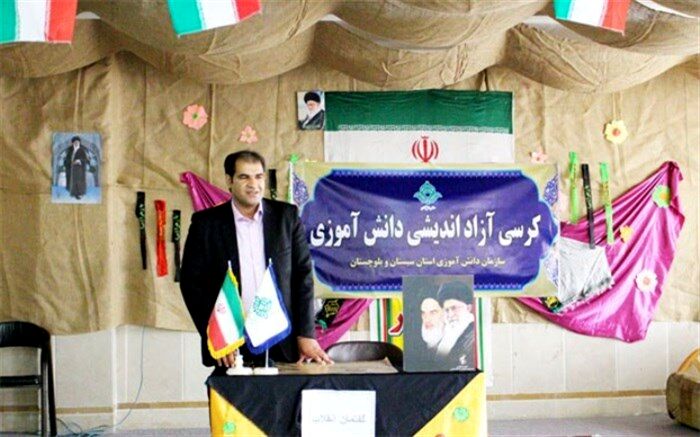 کرسی آزاد اندیشی با موضوع تبیین گفتمان انقلاب اسلامی برگزار شد