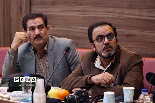 اولین نشست هیات اندیشه‌ورز معاونان توسعه مدیریت و پشتیبانی شهرستان‌های استان تهران