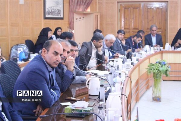نشست مشترک روسا و معاونان آموزش و پرورش و سازمان دانش‌آموزی استان بوشهر