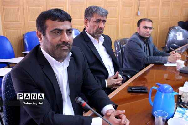 نشست مشترک روسا و معاونان آموزش و پرورش و سازمان دانش‌آموزی استان بوشهر