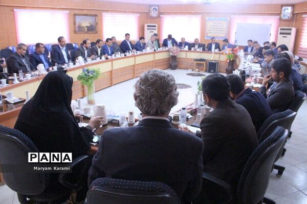 نشست مشترک روسا و معاونان آموزش و پرورش و سازمان دانش‌آموزی استان بوشهر