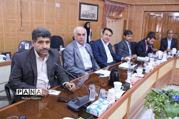 نشست مشترک روسا و معاونان آموزش و پرورش و سازمان دانش‌آموزی استان بوشهر