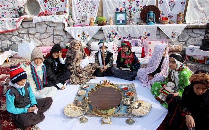 مدیر دبستان دخترانه دکتر غفرانی: جشنواره خاوران شناسی در دبستان دکترغفرانی شهرستان بیرجند برگزار شد