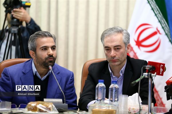 نشست خبری احمدحسین‌زادگان، استاندار مازندران