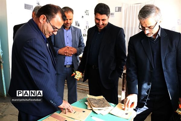 بازدید موسی الرضا کفاش مدیر کمیسیون شورای عالی آموزش وپرورش ازدبیرستان ماندگار آمنه مود