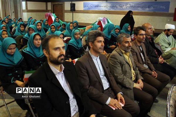 افتتاح کانون فرهنگی، تربیتی دانش‌آموزی امام خمینی (ره) در حرم امام راحل