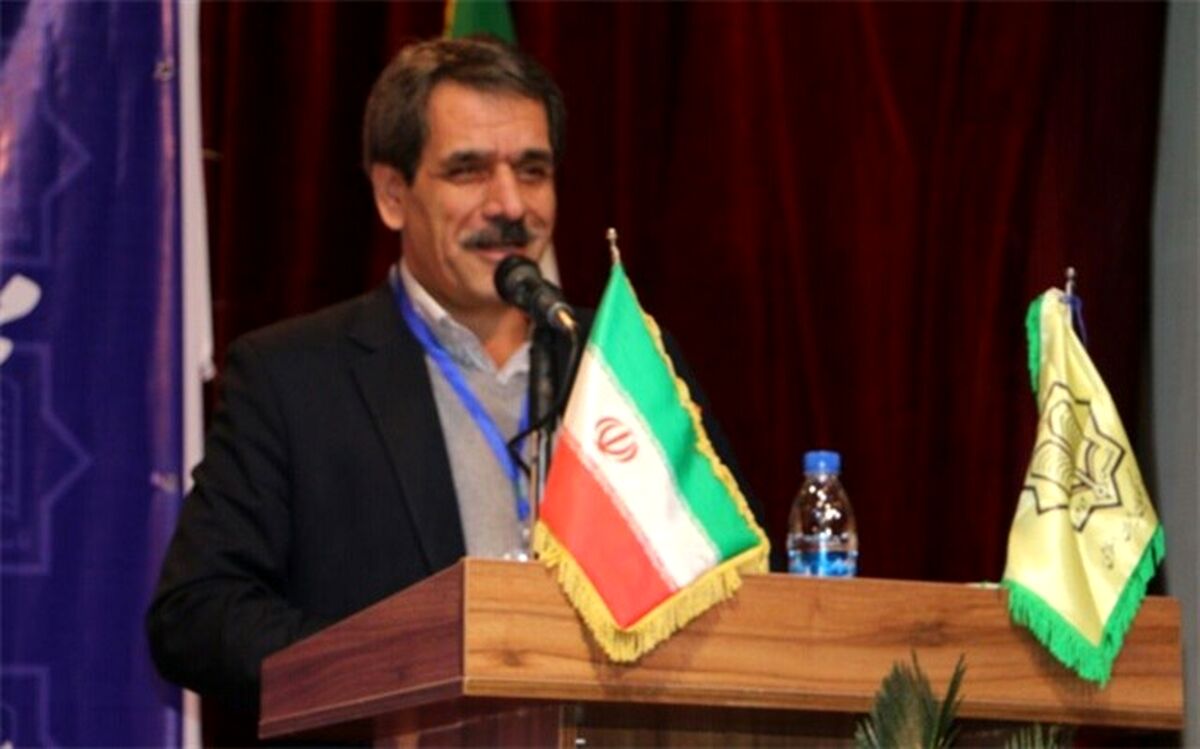 دبیرکل حزب مجمع فرهنگیان ایران اسلامی:  دوستان نادان  ضربه‌های مهلک‌تری به انقلاب زده‌اند