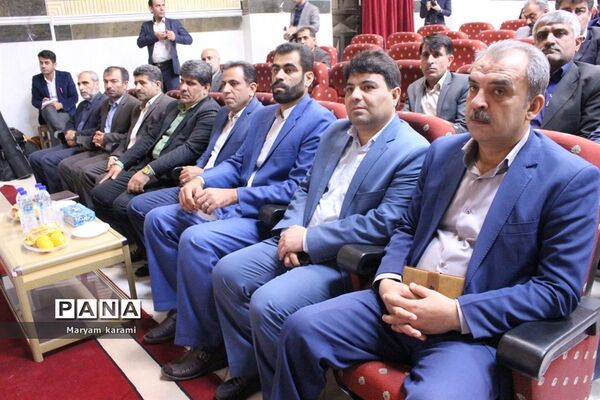 همایش تجلیل از طلایه‌داران فرهنگی در عرصه خیر و احسان در بوشهر-1