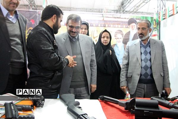 افتتاح نمایشگاه دستاوردهای چهل ساله انقلاب در بیرجند