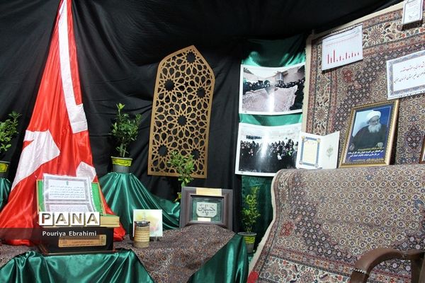 افتتاح نمایشگاه دستاوردهای چهل ساله انقلاب در بیرجند