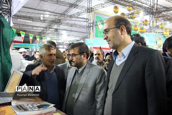 افتتاح نمایشگاه دستاوردهای چهل ساله انقلاب در بیرجند