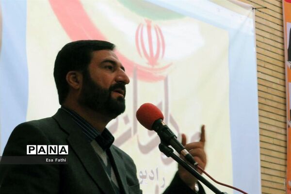 همایش تجلیل از نخبگان و برگزیدگان کنکور سراسری 97 در آذرشهر