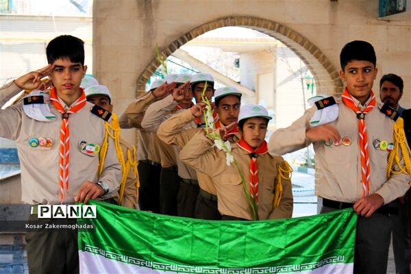 غبار روبی مزار شهدا شهرستان رباط کریم