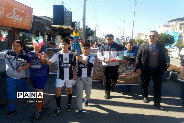 حمل مشعل چهل‌سالگی انقلاب در محمودآباد