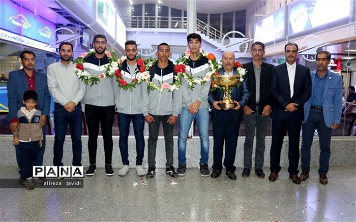 تیم بسکتبال دانش آموزی هرمزگان قهرمان کشوری شد