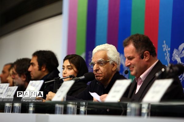 نشست‌های پرسش و پاسخ فیلم‌های دومین روز سی و هفتمین جشنواره فیلم فجر