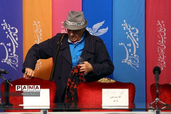 نشست‌های پرسش و پاسخ فیلم‌های دومین روز سی و هفتمین جشنواره فیلم فجر