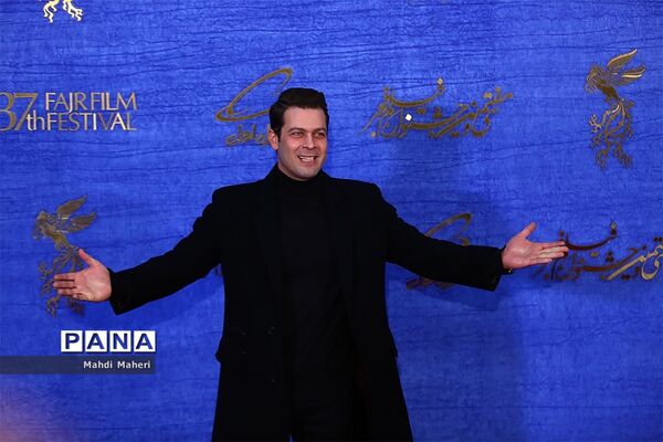 در حاشیه دومین روز سی و هفتمین جشنواره فیلم فجر
