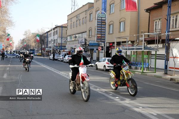 رژه ناوگان موتوری نیروهای مسلح در ارومیه