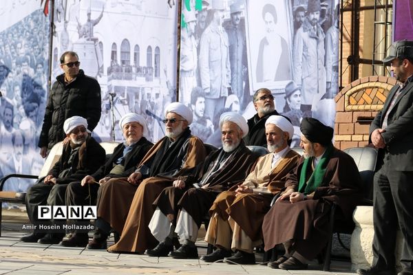 رژه ناوگان موتوری نیروهای مسلح در ارومیه