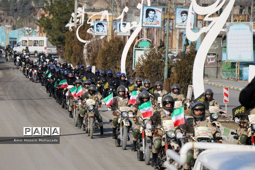 رژه ناوگان موتوری نیروهای مسلح در ارومیه