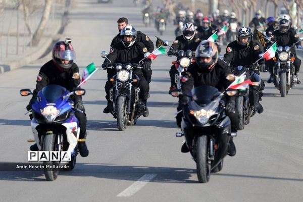 رژه ناوگان موتوری نیروهای مسلح در ارومیه