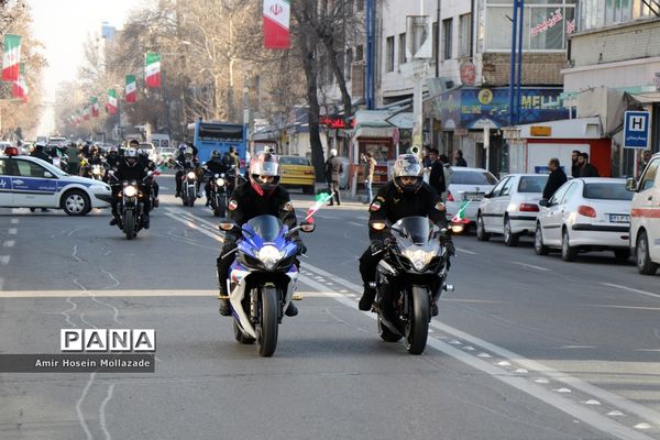 رژه ناوگان موتوری نیروهای مسلح در ارومیه
