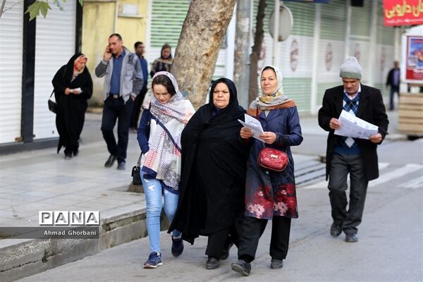 جشن انقلاب و همایش پیاده‌روی خانوادگی در ساری