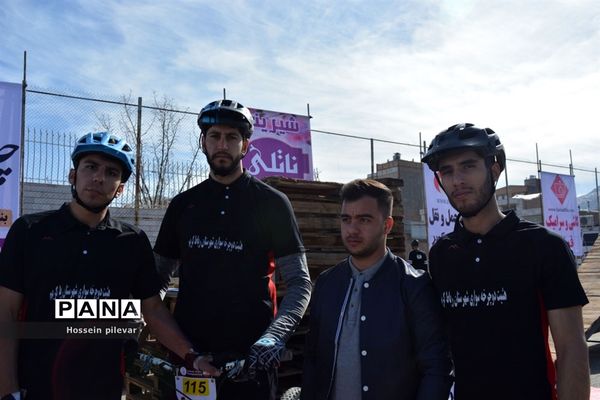 برگزاری مسابقات دوچرخه‌سواری در بیرجند