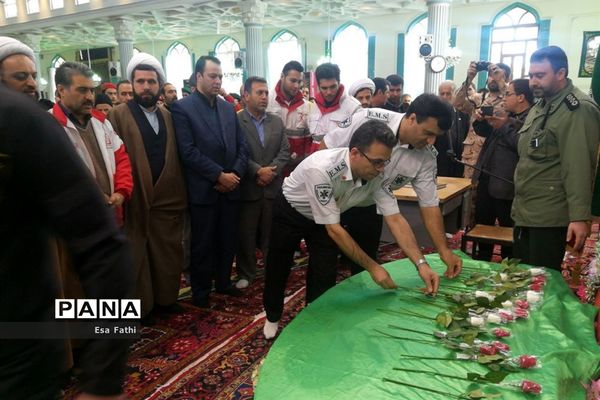 گلباران تمثال امام خمینی (ره) در آذرشهر