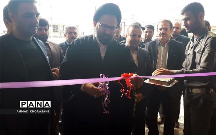 افتتاح نمایشگاه دستاوردهای انقلاب اسلامی در شهرستان لالی