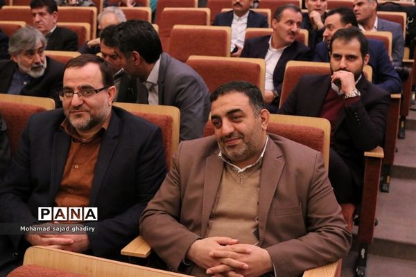 نواختن چهلمین زنگ انقلاب در مدارس شهر تهران با حضور سید محمد بطحایی