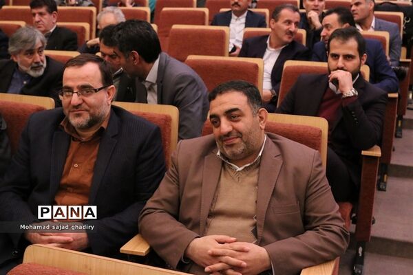 نواختن چهلمین زنگ انقلاب در مدارس شهر تهران با حضور سید محمد بطحایی