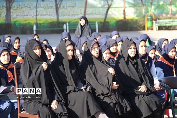 آیین نواختن زنگ انقلاب اسلامی در ناحیه 5 مشهد
