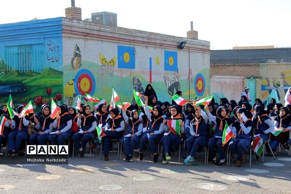 آیین نواختن زنگ انقلاب اسلامی در ناحیه 5 مشهد