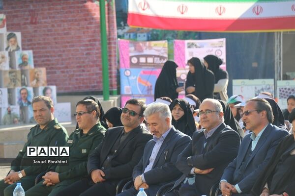 آیین استانی نواختن زنگ گلبانگ انقلاب اسلامی