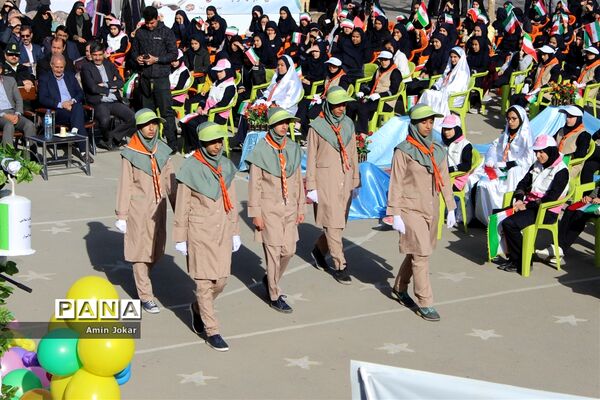 آیین نواختن زنگ انقلاب در مدارس استان فارس