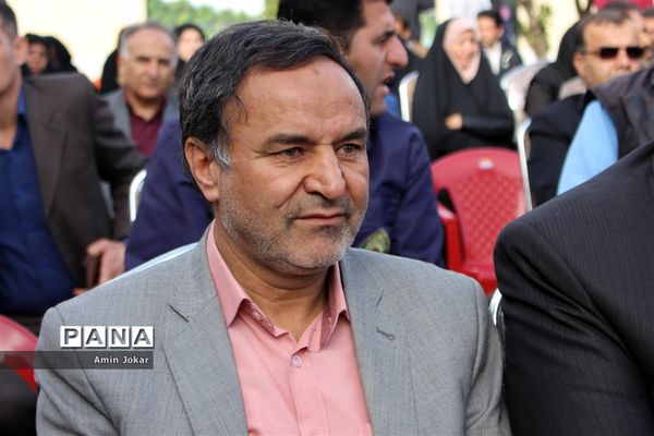 آیین نواختن زنگ انقلاب در مدارس استان فارس