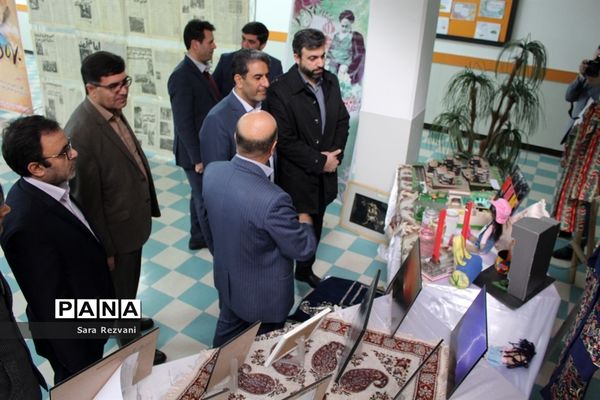 نواخته شدن زنگ انقلاب اسلامی در اسلامشهر