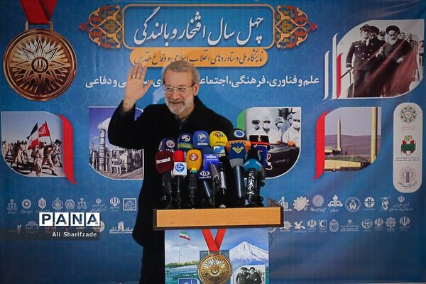 افتتاح نمایشگاه ملی دستاوردهای انقلاب اسلامی و دفاع مقدس