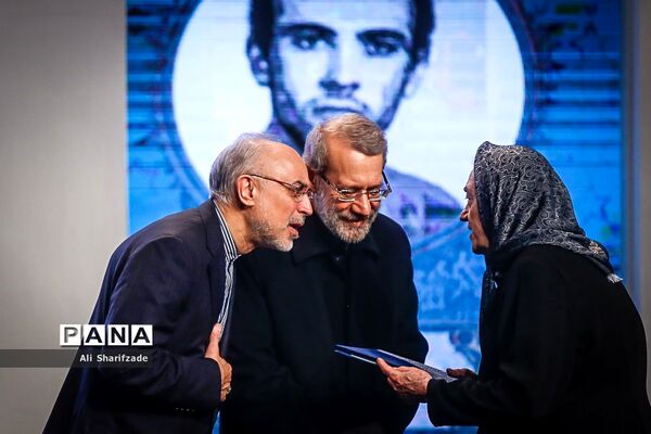 افتتاح نمایشگاه ملی دستاوردهای انقلاب اسلامی و دفاع مقدس