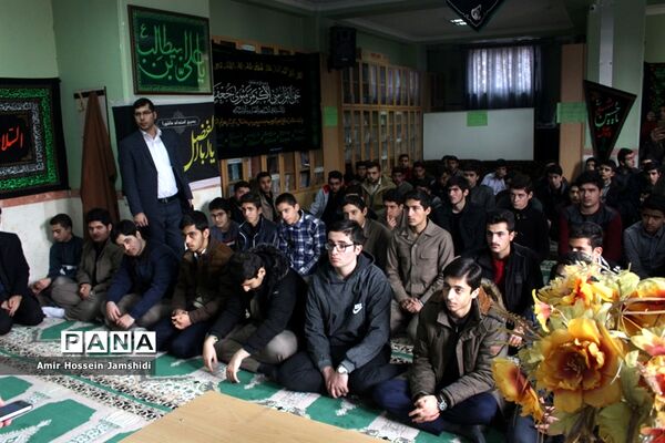 هفتمین نمایشگاه مدرسه انقلاب در تبریز