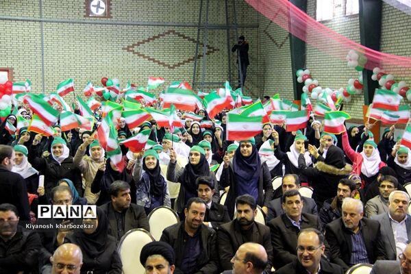 آیین نواختن زنگ انقلاب در مدرسه شهید ساکو مجنونیانس ارومیه