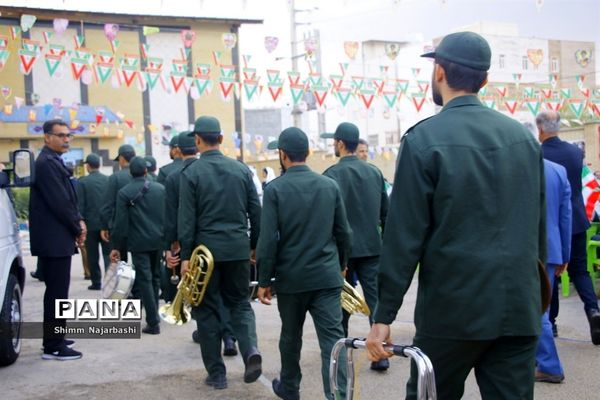 نواختن زنگ انقلاب در مدارس استان بوشهر- 2