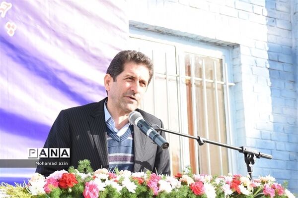 نواخته شدن زنگ انقلاب در مدارس