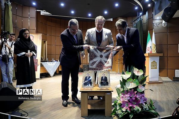 مراسم نکوداشت استاد محمود مهر محمدی