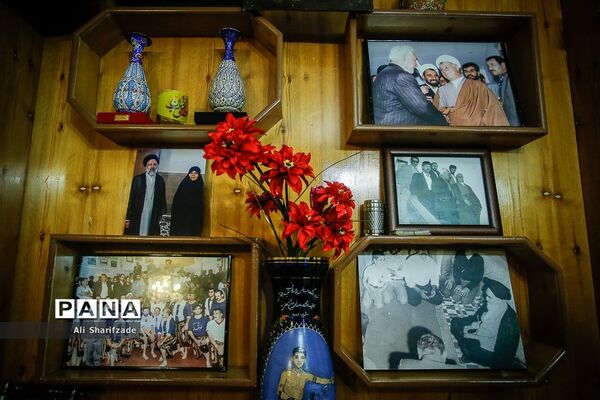 دیدار وزیر آموزش و پرورش با خانواده شهید طوقانی‬‎