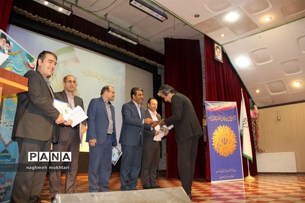 برگزاری همایش راسخون در کانون سمیه شهرری