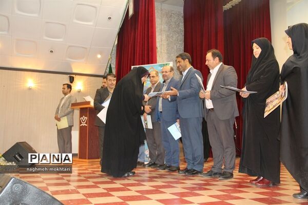 برگزاری همایش راسخون در کانون سمیه شهرری